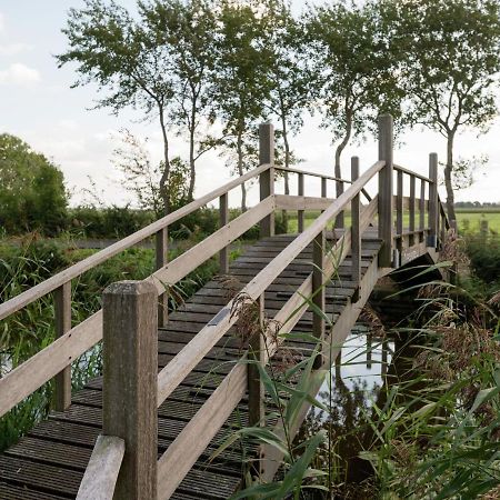 Apartment In Sint Maartensbrug With Garden Exterior foto