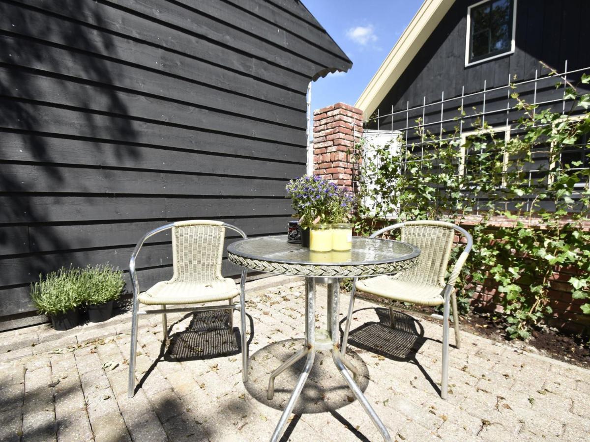 Apartment In Sint Maartensbrug With Garden Exterior foto