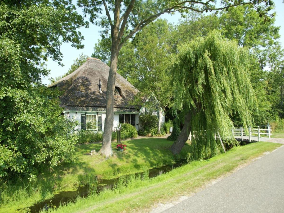 Apartment In Sint Maartensbrug With Garden Exterior foto